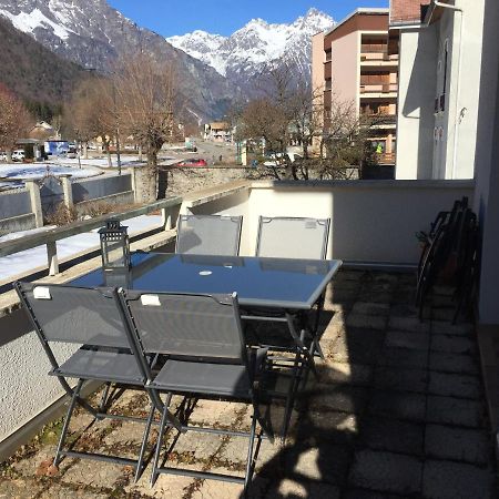 Superbe appartement à Bourg d'Oisans avec terrasse Sud Le Bourg-dʼOisans Exterior foto