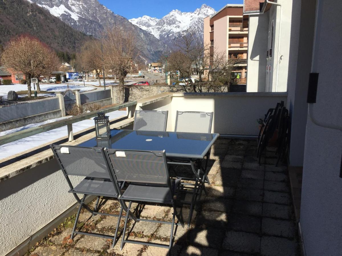 Superbe appartement à Bourg d'Oisans avec terrasse Sud Le Bourg-dʼOisans Exterior foto