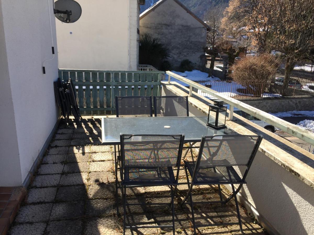 Superbe appartement à Bourg d'Oisans avec terrasse Sud Le Bourg-dʼOisans Exterior foto