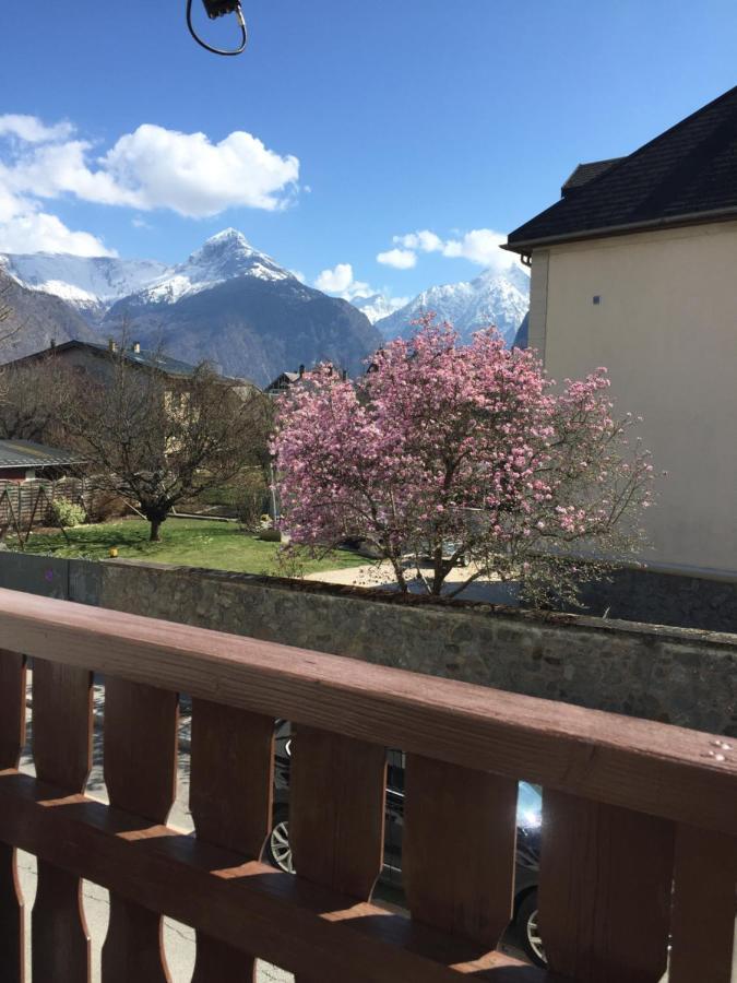 Superbe appartement à Bourg d'Oisans avec terrasse Sud Le Bourg-dʼOisans Exterior foto